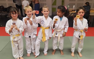 LE GROUPE DES MINI POUSSINS